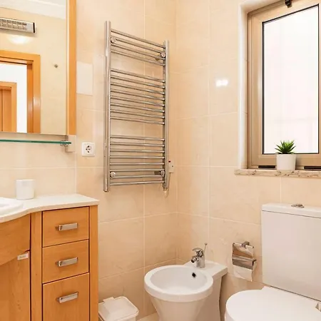 公寓 2 Bedroom In A Private Condominium With Swimming Pool - Free Wifi *
