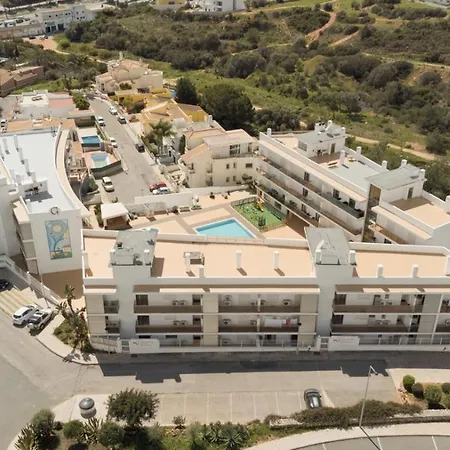 2 Bedroom In A Private Condominium With Swimming Pool - Free Wifi Апартаменти Албуфейра